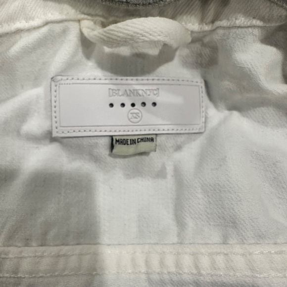 BLANK NYC XS White denim jacket with snap-in grey hoodie. Excellent condition. - Picture 6 of 6